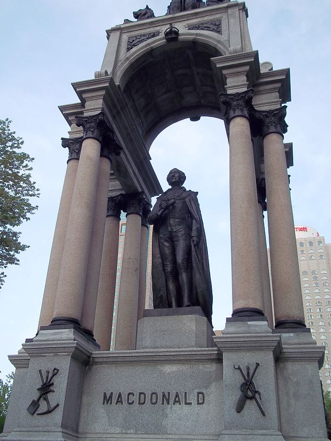 Monument à Sir John A. Macdonald, avant son déboulonnement.